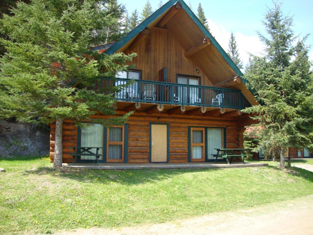 Helmcken Falls Lodge Cabin Rooms&RV Park Clearwater Buitenkant foto