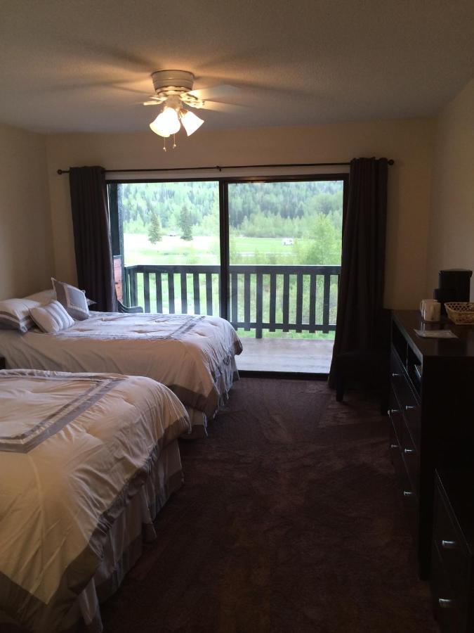 Helmcken Falls Lodge Cabin Rooms&RV Park Clearwater Buitenkant foto