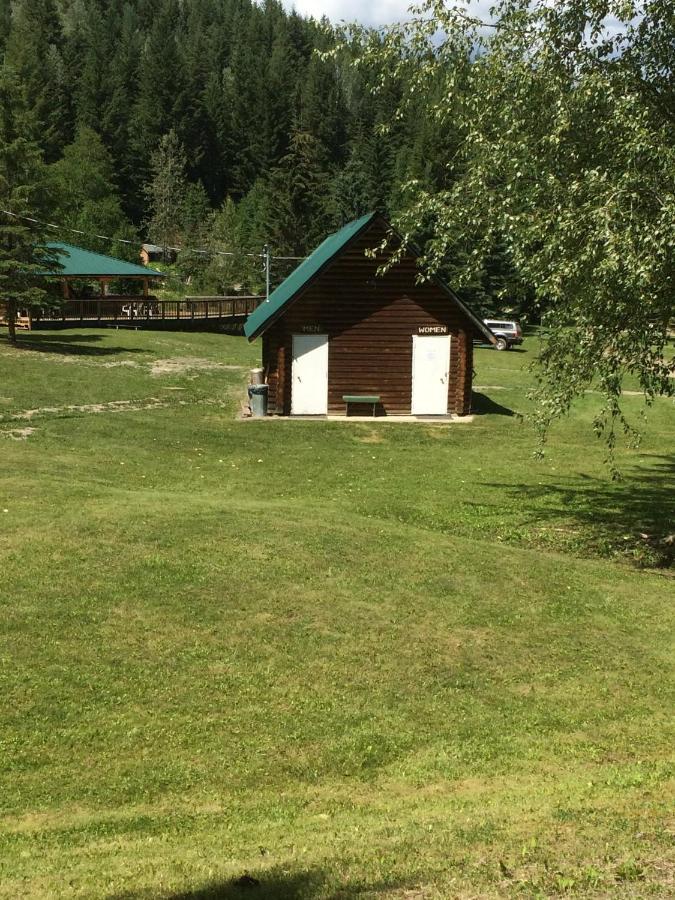 Helmcken Falls Lodge Cabin Rooms&RV Park Clearwater Buitenkant foto