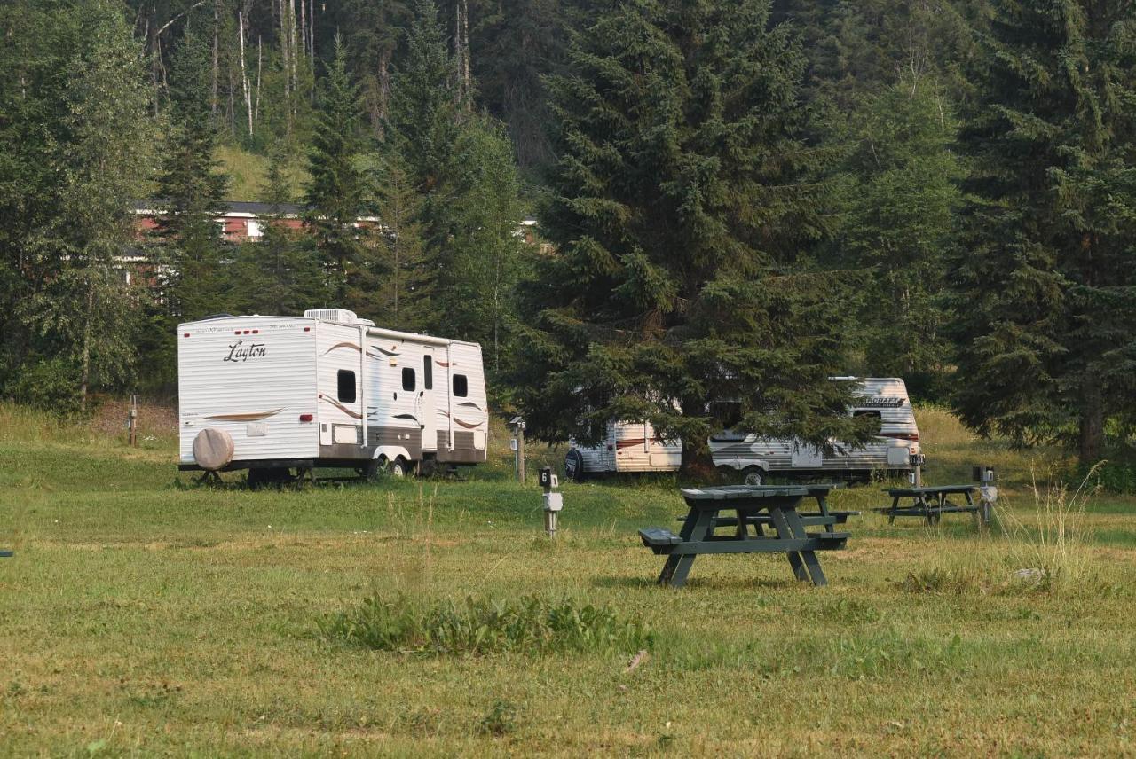 Helmcken Falls Lodge Cabin Rooms&RV Park Clearwater Buitenkant foto