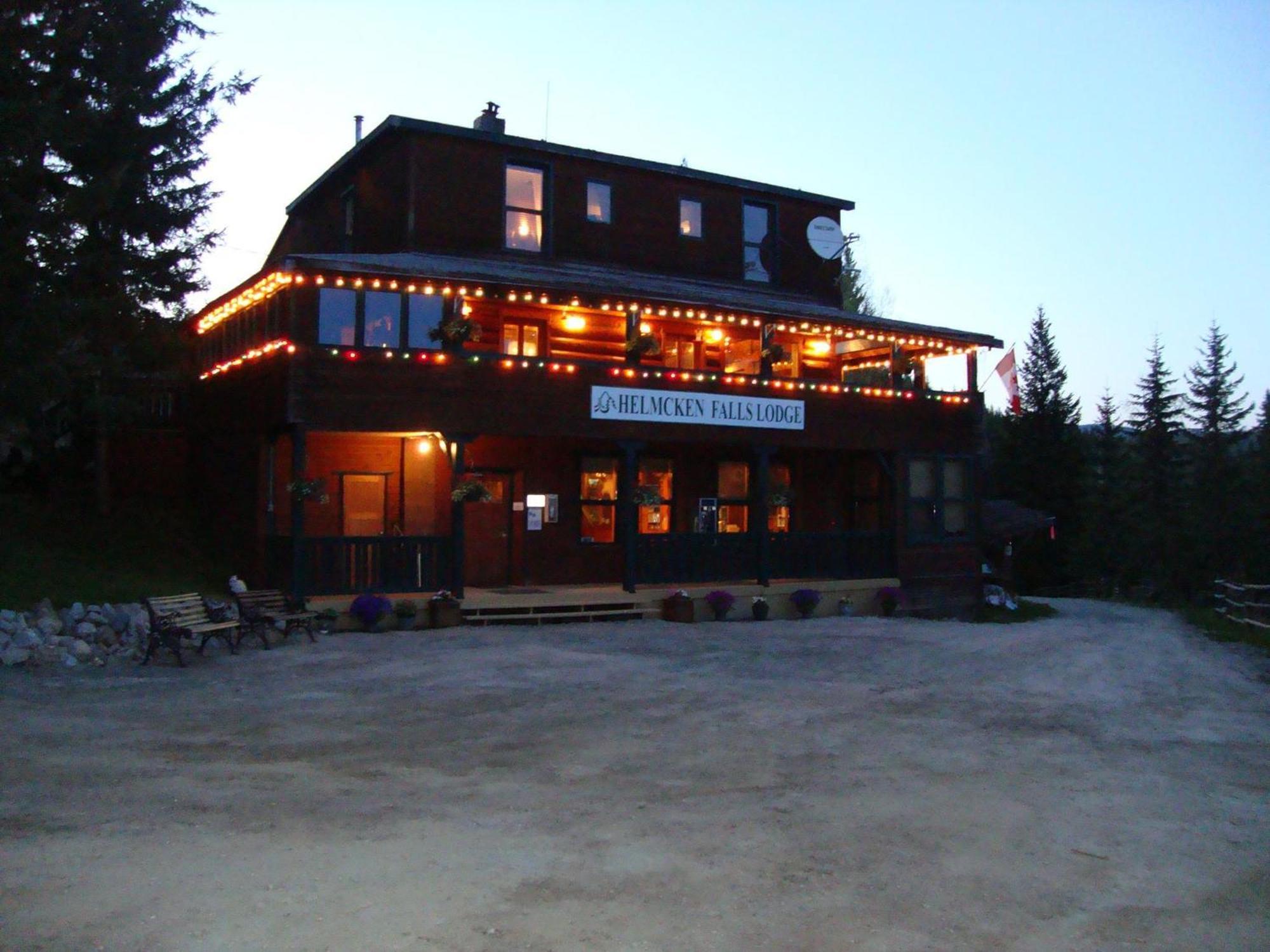 Helmcken Falls Lodge Cabin Rooms&RV Park Clearwater Buitenkant foto