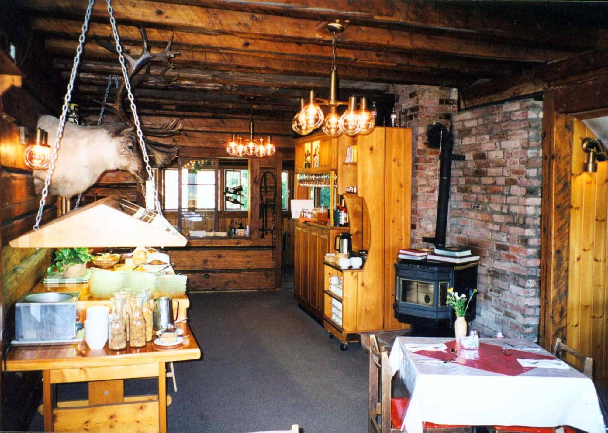 Helmcken Falls Lodge Cabin Rooms&RV Park Clearwater Buitenkant foto