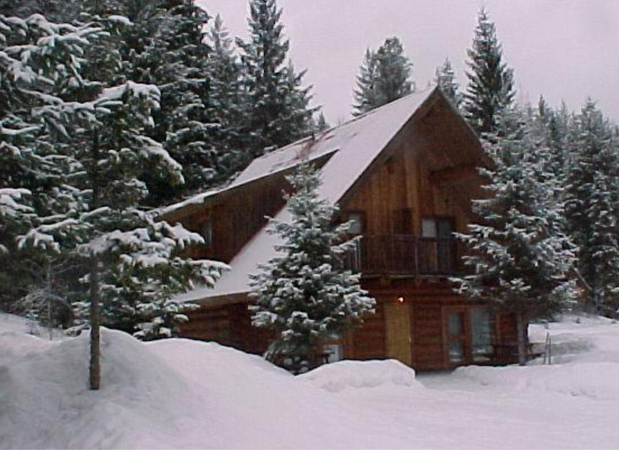 Helmcken Falls Lodge Cabin Rooms&RV Park Clearwater Buitenkant foto