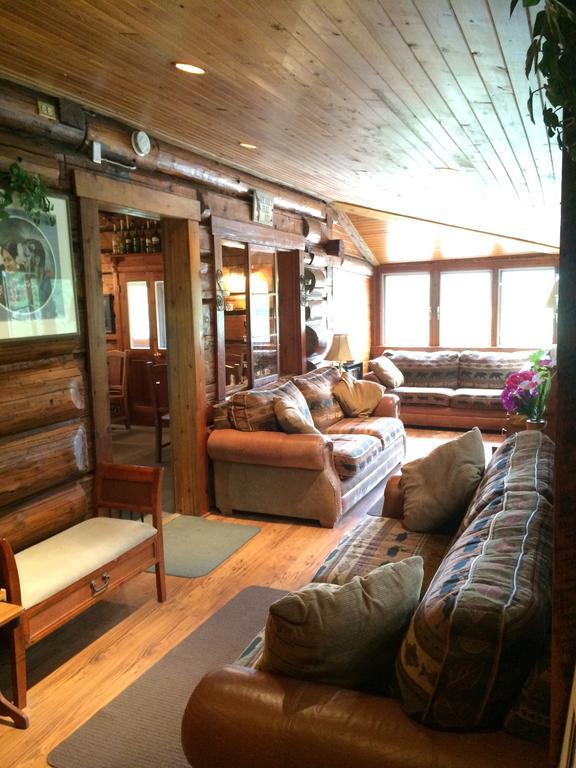 Helmcken Falls Lodge Cabin Rooms&RV Park Clearwater Buitenkant foto