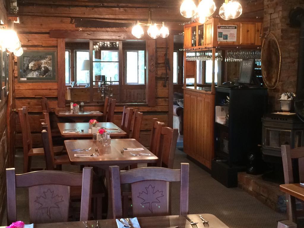 Helmcken Falls Lodge Cabin Rooms&RV Park Clearwater Buitenkant foto